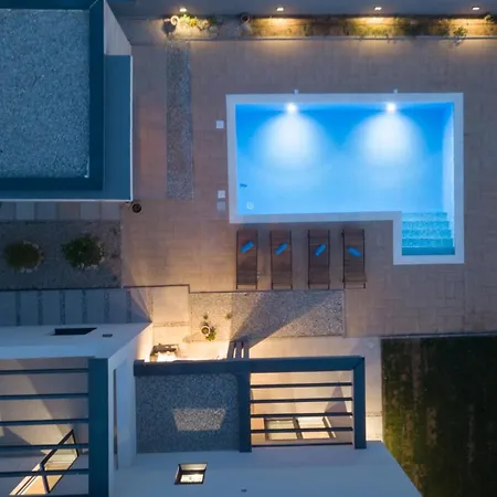 Beautiful Aria Villa Crno