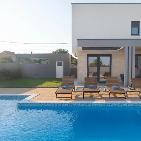 Villa Beautiful Aria *